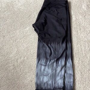 190 Athleta small ombré crop leggings